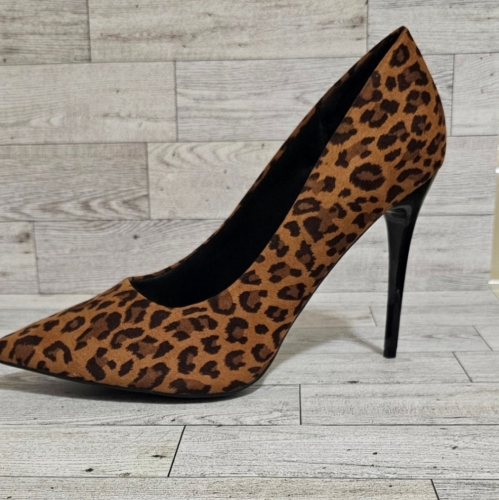 Heel New Without Tag